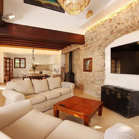 Tradition Und Geschmack Mallorcas Vereint By Interhome Сasa de vacaciones Puerto Pollensa