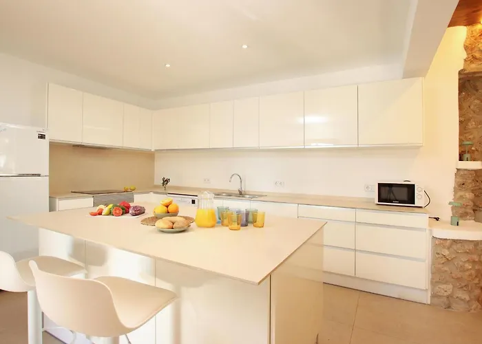 Tradition Und Geschmack Mallorcas Vereint By Interhome Tatil Evi